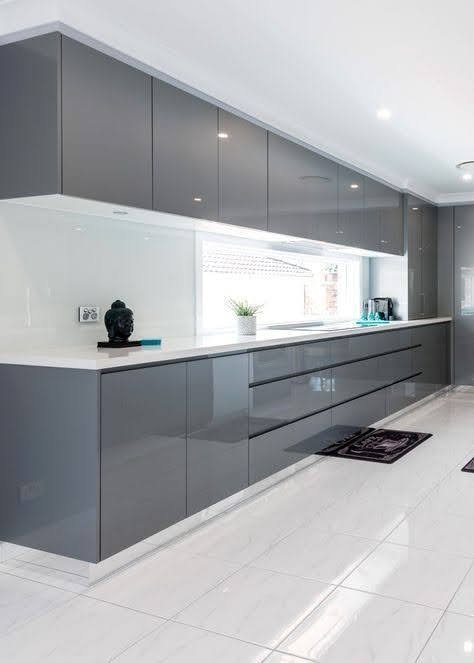 3-Door Sliding Wardrobe with Bronze Tinted Mirror & Overhead Loft Storage - Execution #